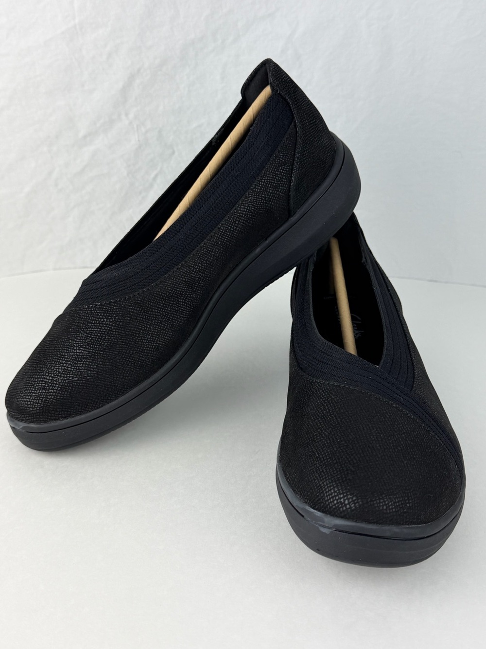 Clarks Cloudstepper Breeze Sky Air-Sz 8W-Black-Slip On-Comfort-Round Toe